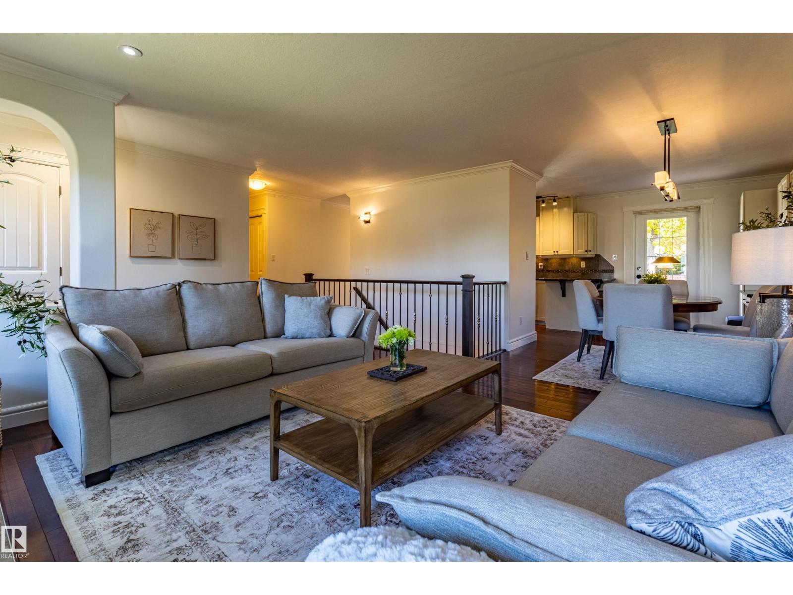 4107 122 ST NW - 7