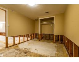 4107 122 St Nw, Edmonton, AB T6J1Z1 Photo 32