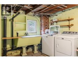 1200 Hampshire Rd, Oak Bay, BC V8S4T2 Photo 27