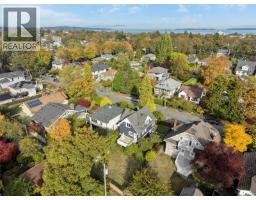 1200 Hampshire Rd, Oak Bay, BC V8S4T2 Photo 46
