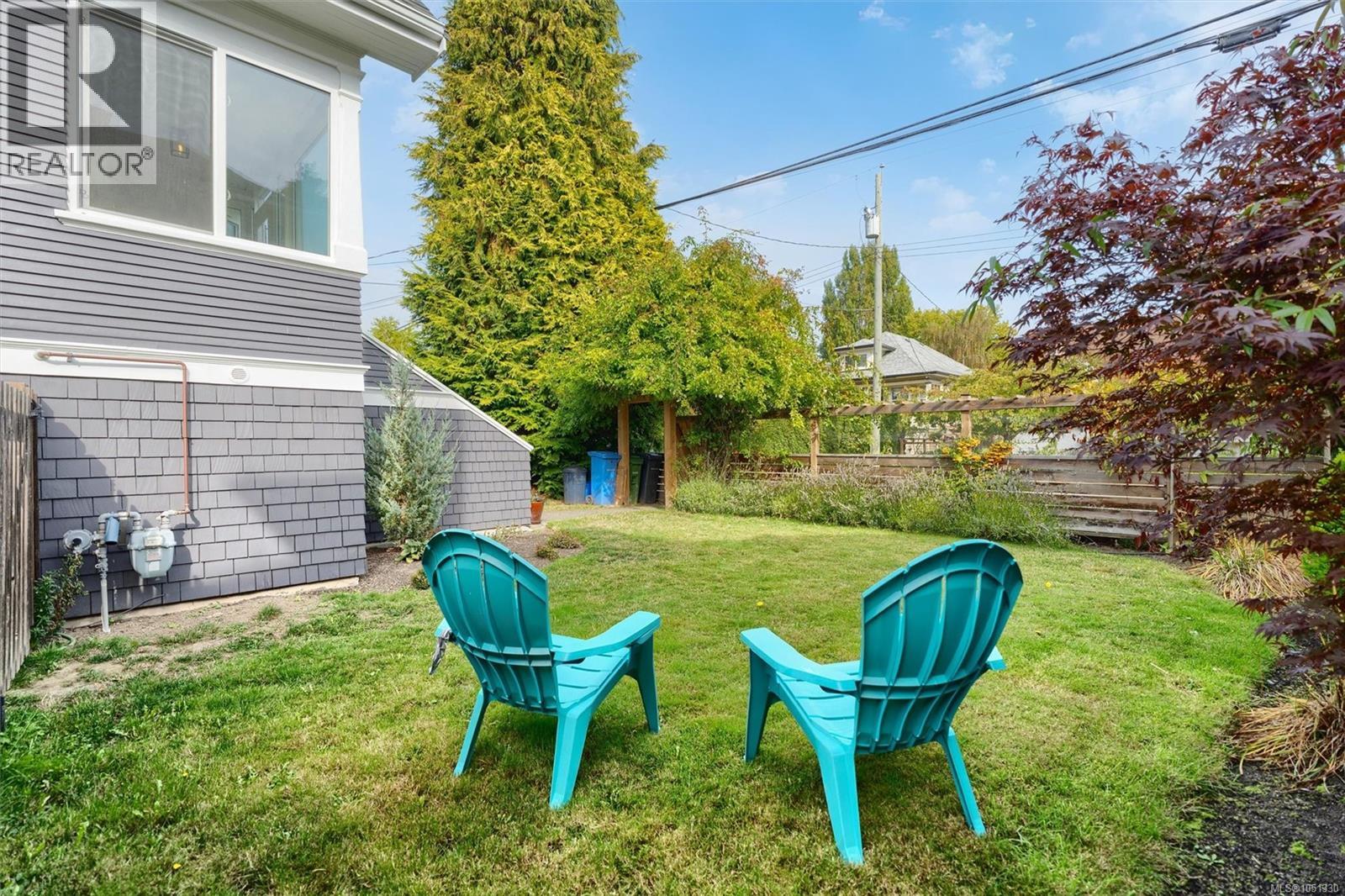 1200 Hampshire Road, Oak Bay
