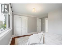 1200 Hampshire Rd, Oak Bay, BC V8S4T2 Photo 16
