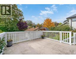 1200 Hampshire Rd, Oak Bay, BC V8S4T2 Photo 13