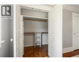 1200 Hampshire Rd, Oak Bay, BC V8S4T2 Photo 17