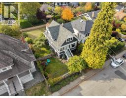 1200 Hampshire Rd, Oak Bay, BC V8S4T2 Photo 45