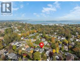 1200 Hampshire Rd, Oak Bay, BC V8S4T2 Photo 47