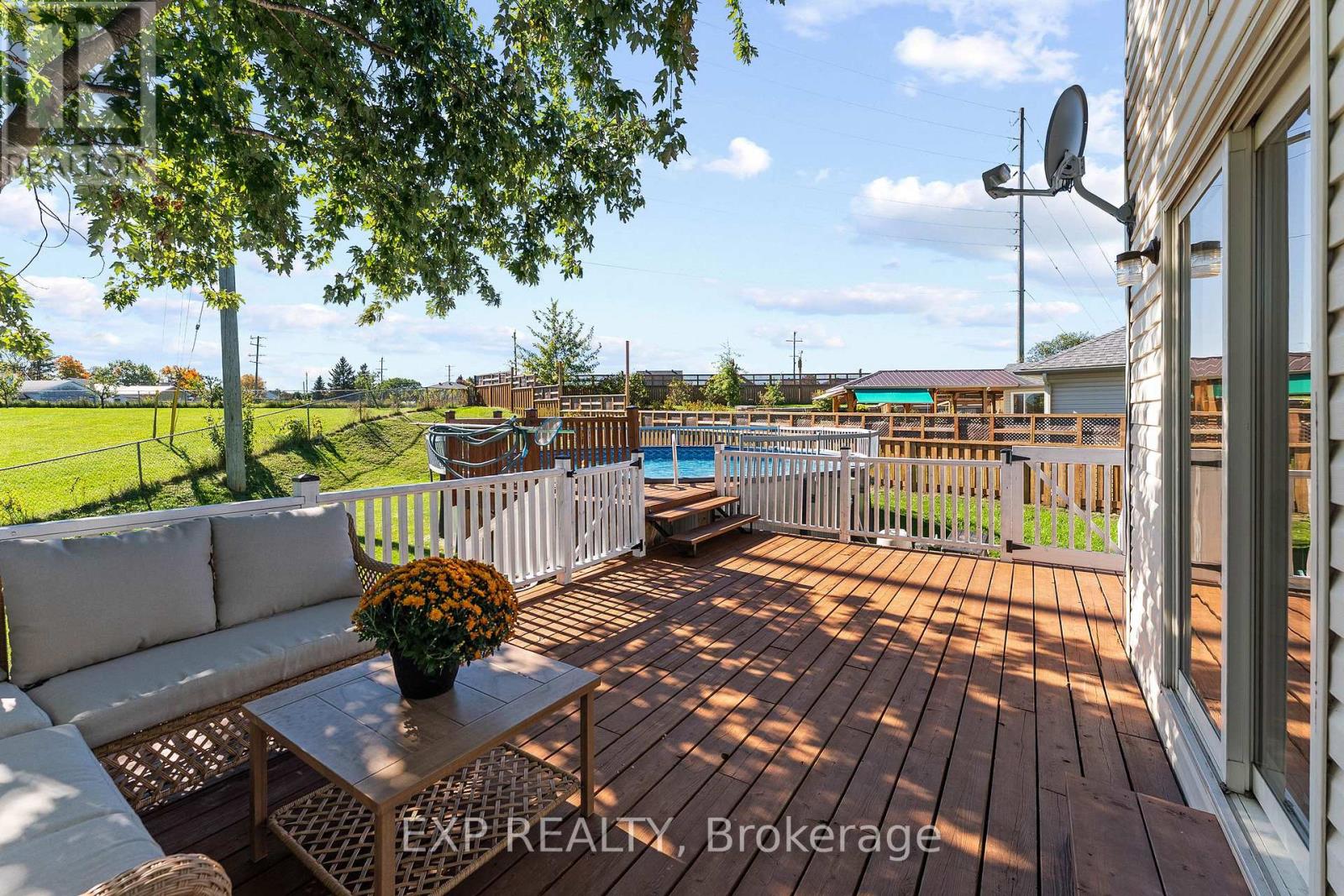 108 MCLACHLIN STREET S - Image 32
