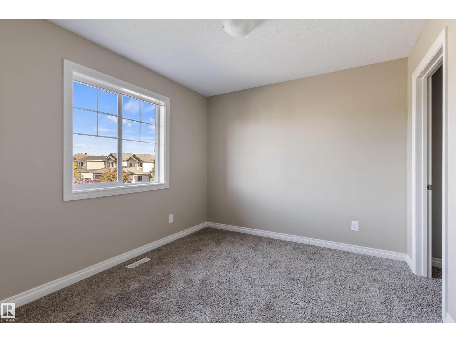 1 ROSEBERRY LN - 19