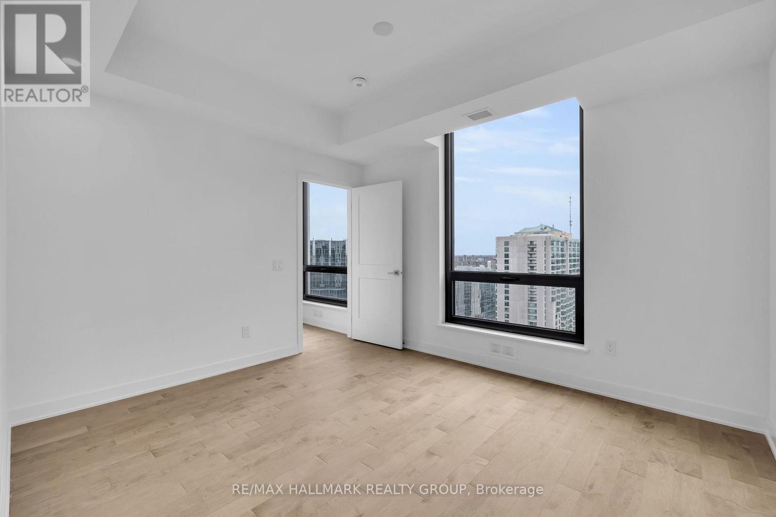 340 Queen Street — photo 17