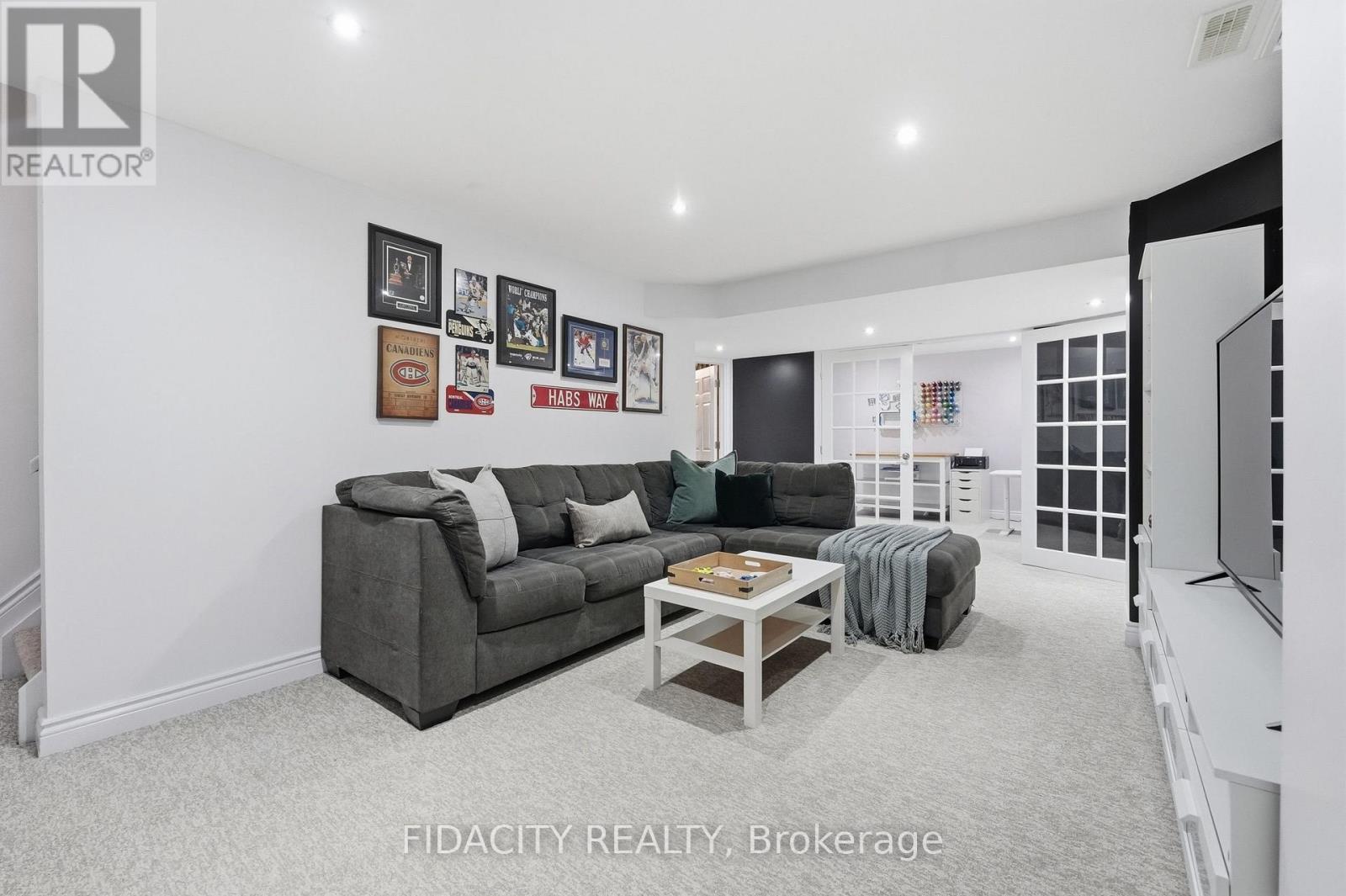 206 MISTRAL WAY - 41