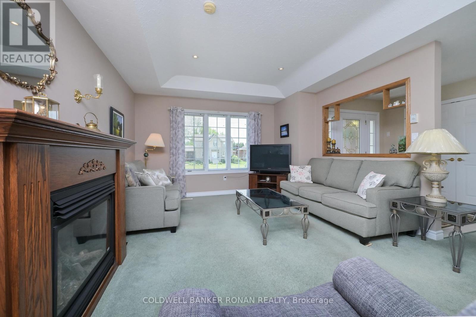 28 Fisher Drive, Adjala-Tosorontio, ON photo 12
