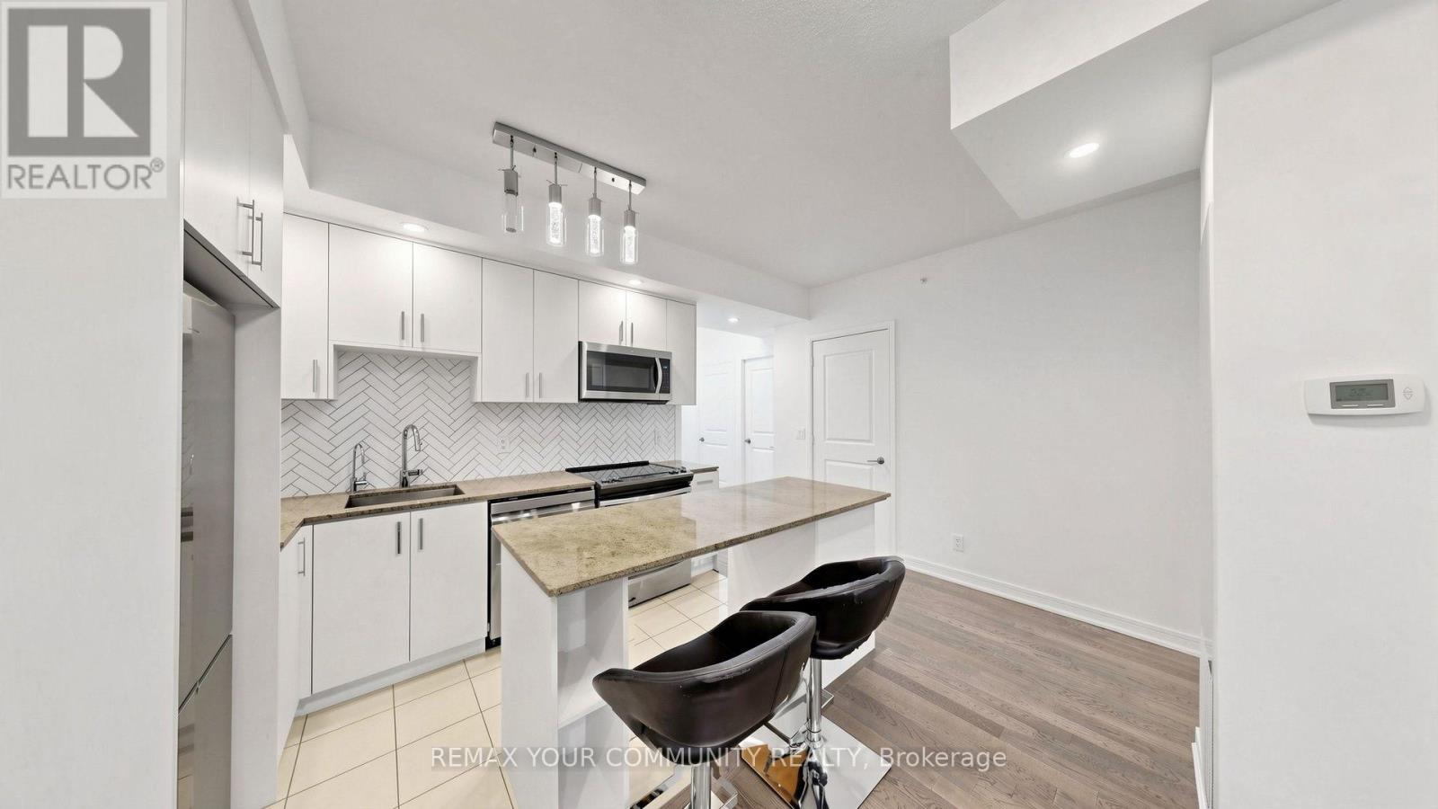 619- 9201 Yonge Street, Richmond Hill, ON photo 17