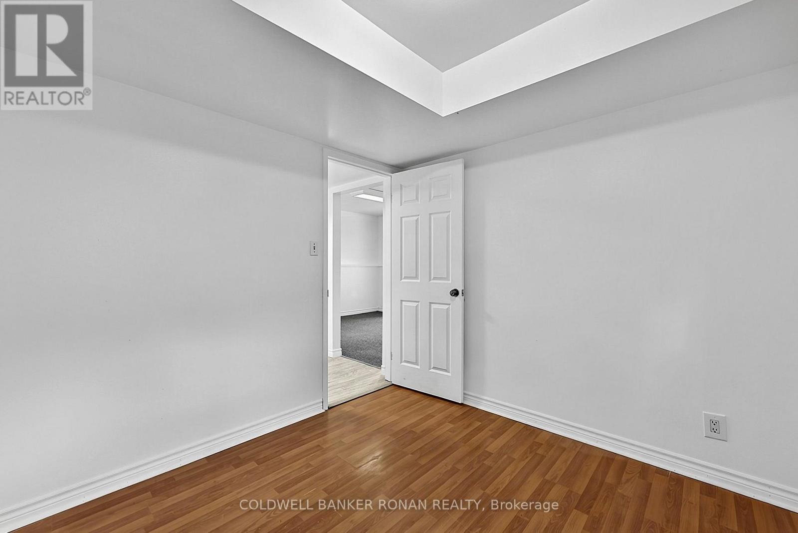 130 QUEEN STREET - 30