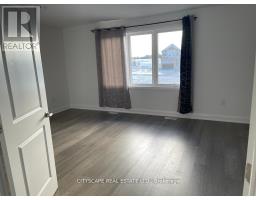 Bedroom 2 - 15 Barnyard Trail, Barrie, ON L9J0Y1 Photo 9