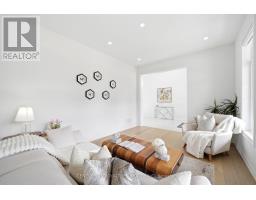 107 Rugman Crescent, Springwater, ON L9X2A5 Photo 10