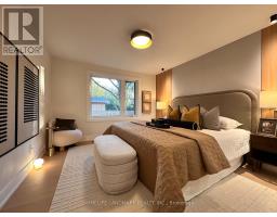 145 York Downs Drive, Toronto, ON M3H2G8 Photo 7