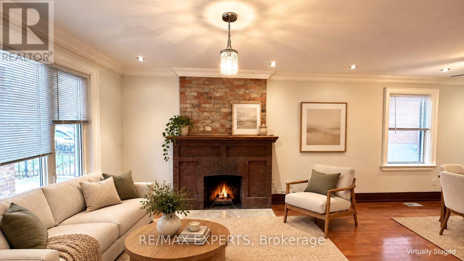 26 GRANDVILLE AVENUE - 3