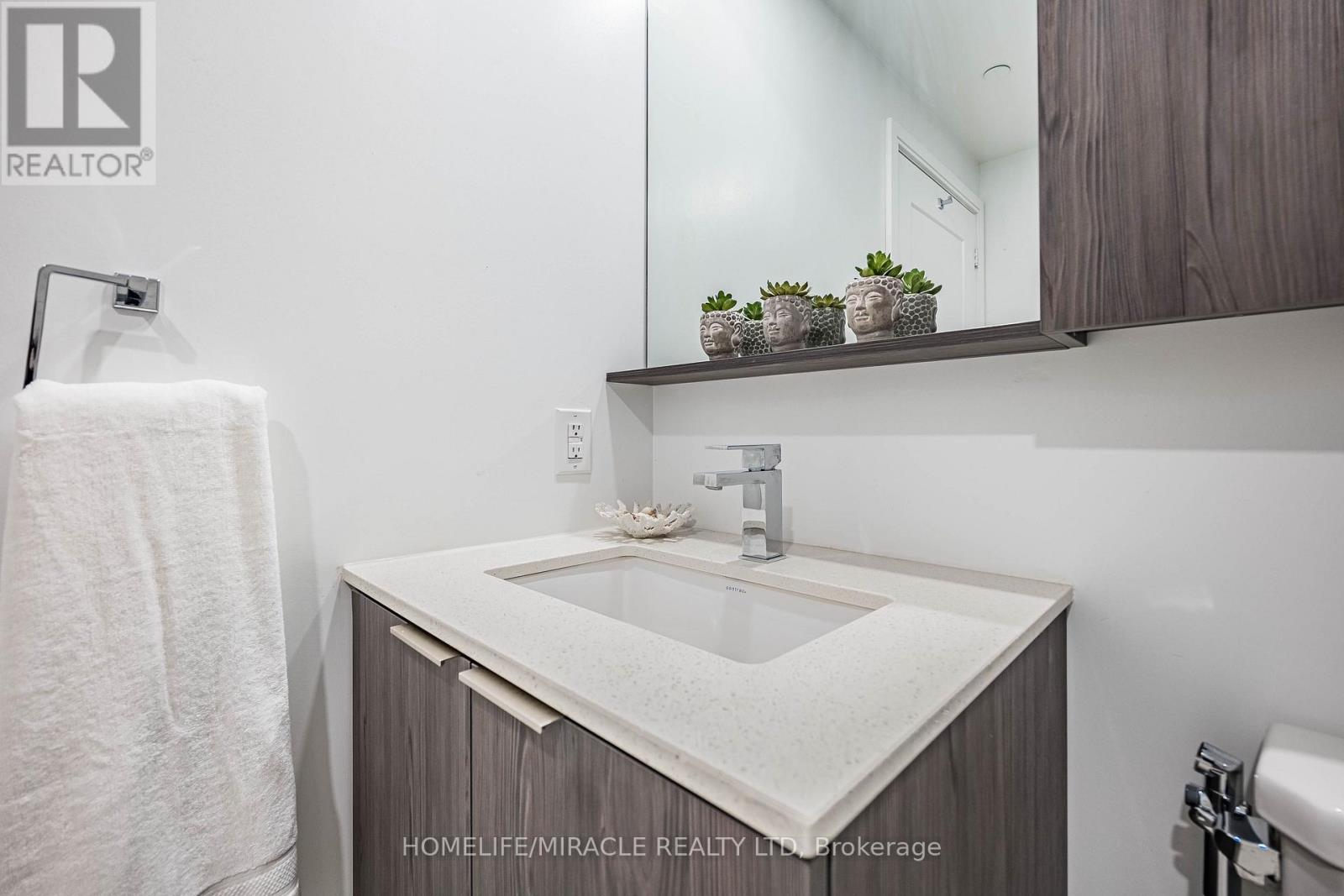 1001- 70 Annie Craig Drive, Toronto, ON photo 22