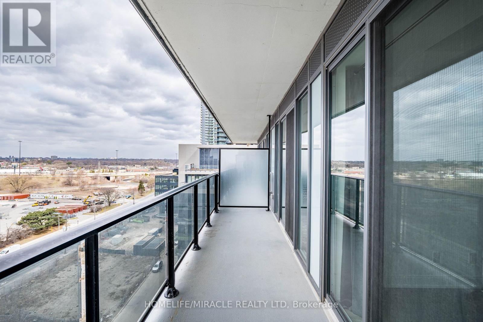 1001- 70 Annie Craig Drive, Toronto, ON photo 24