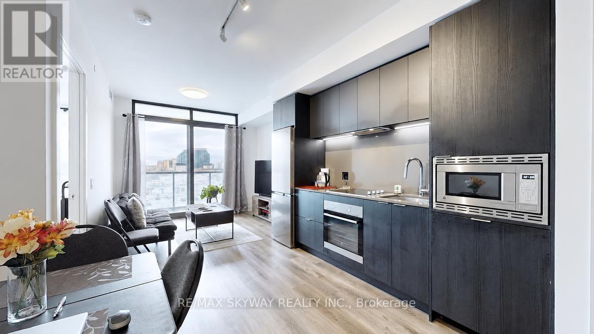 86 Dundas Street East — photo 15