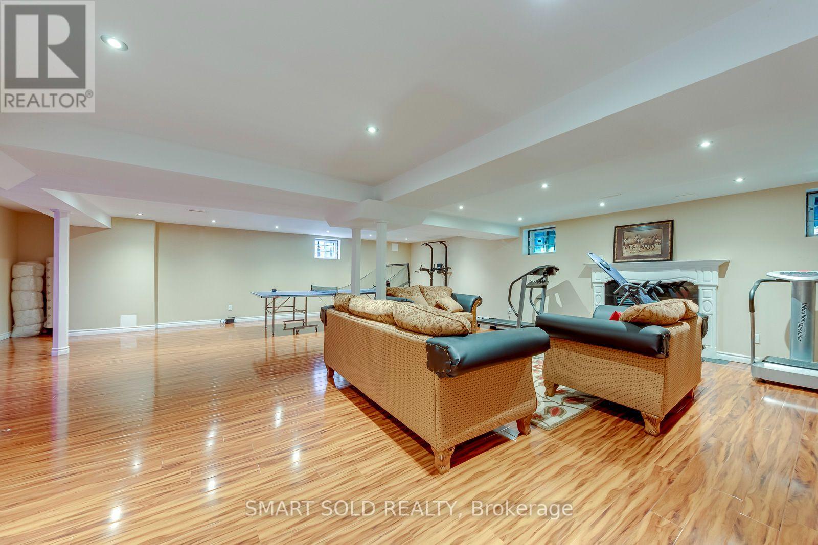 5291 FOREST HILL DRIVE - 36