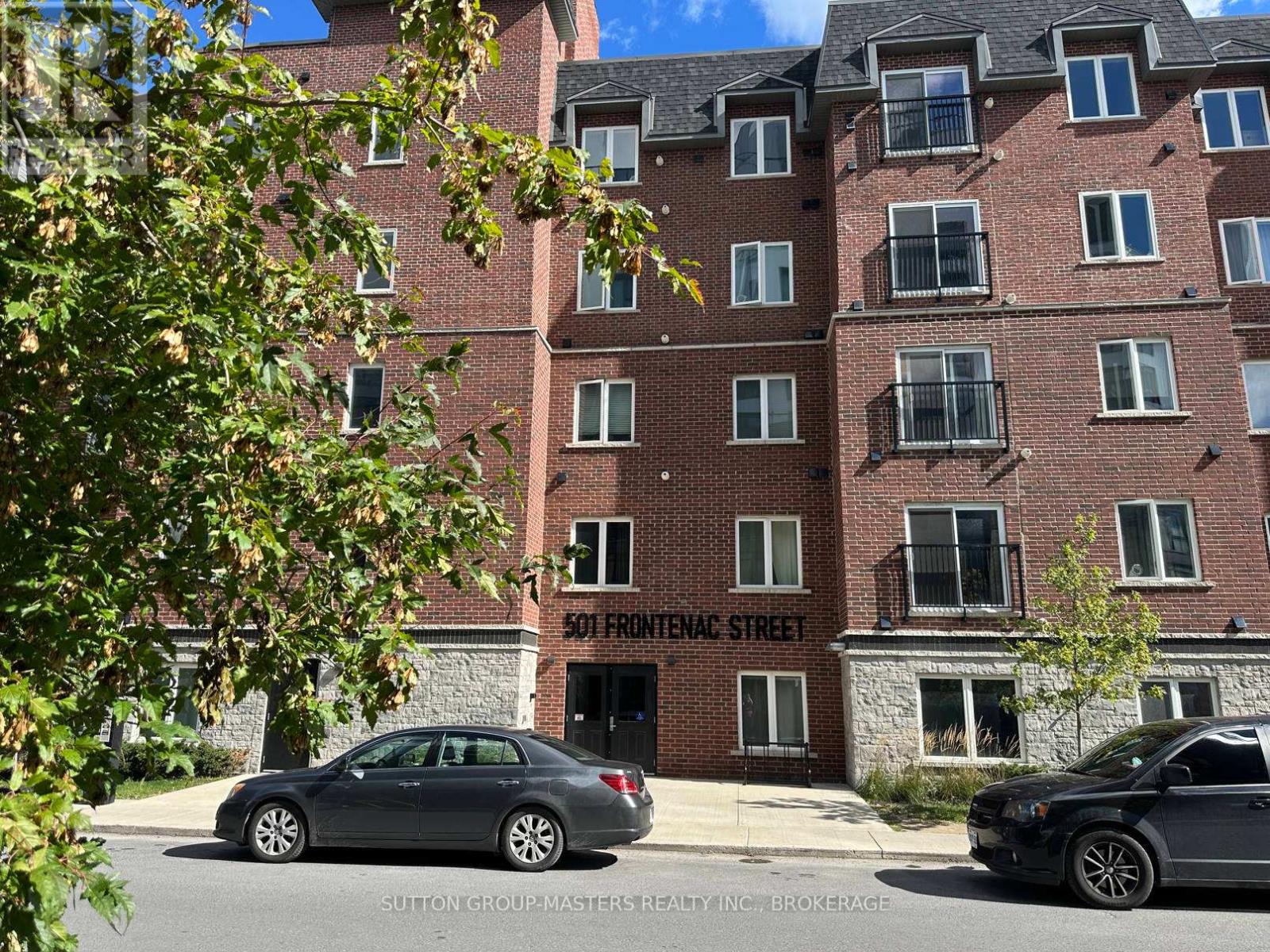 501 Frontenac Street — photo 34