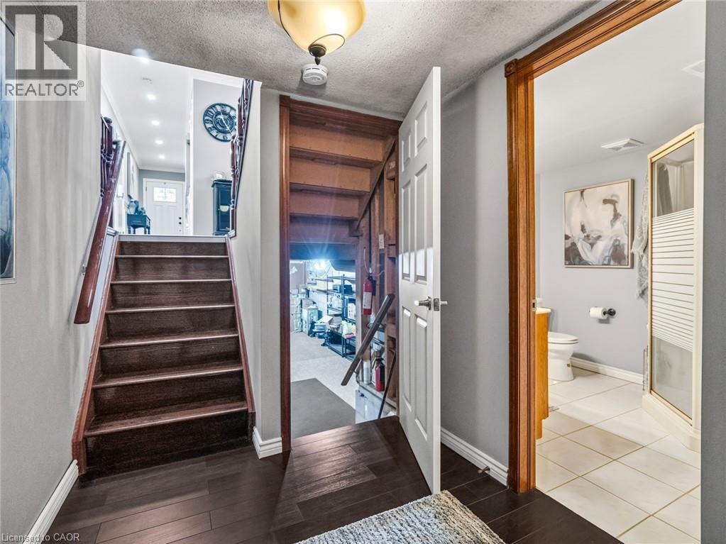 16 JUNIPER Drive - Image 24