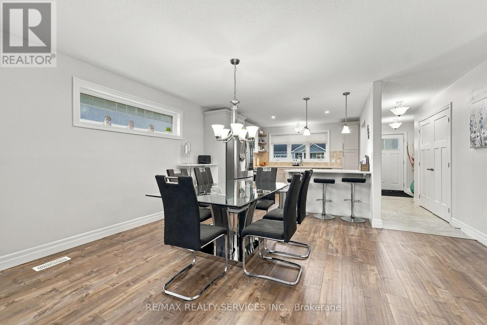 50 Mercedes Drive, Belleville, ON photo 13