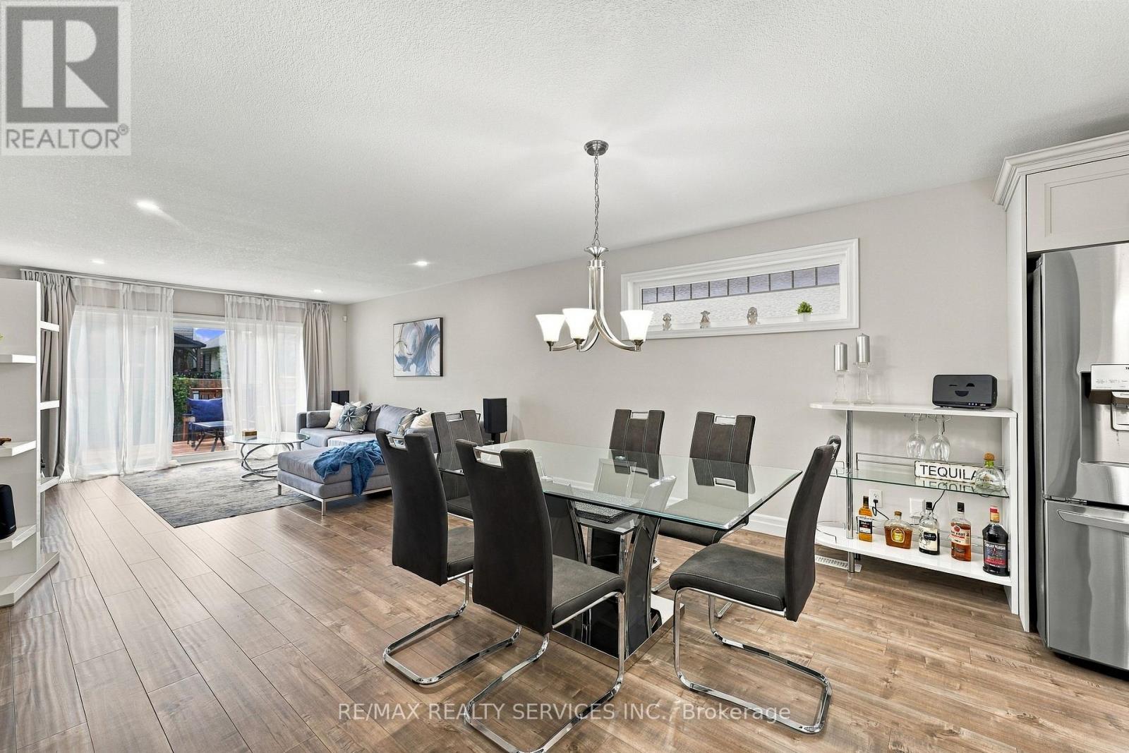 50 Mercedes Drive, Belleville, ON photo 14