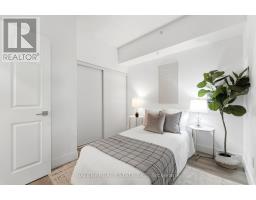Bathroom - 717 - 1 Wellington Street, Brantford, ON N3T2L3 Photo 6