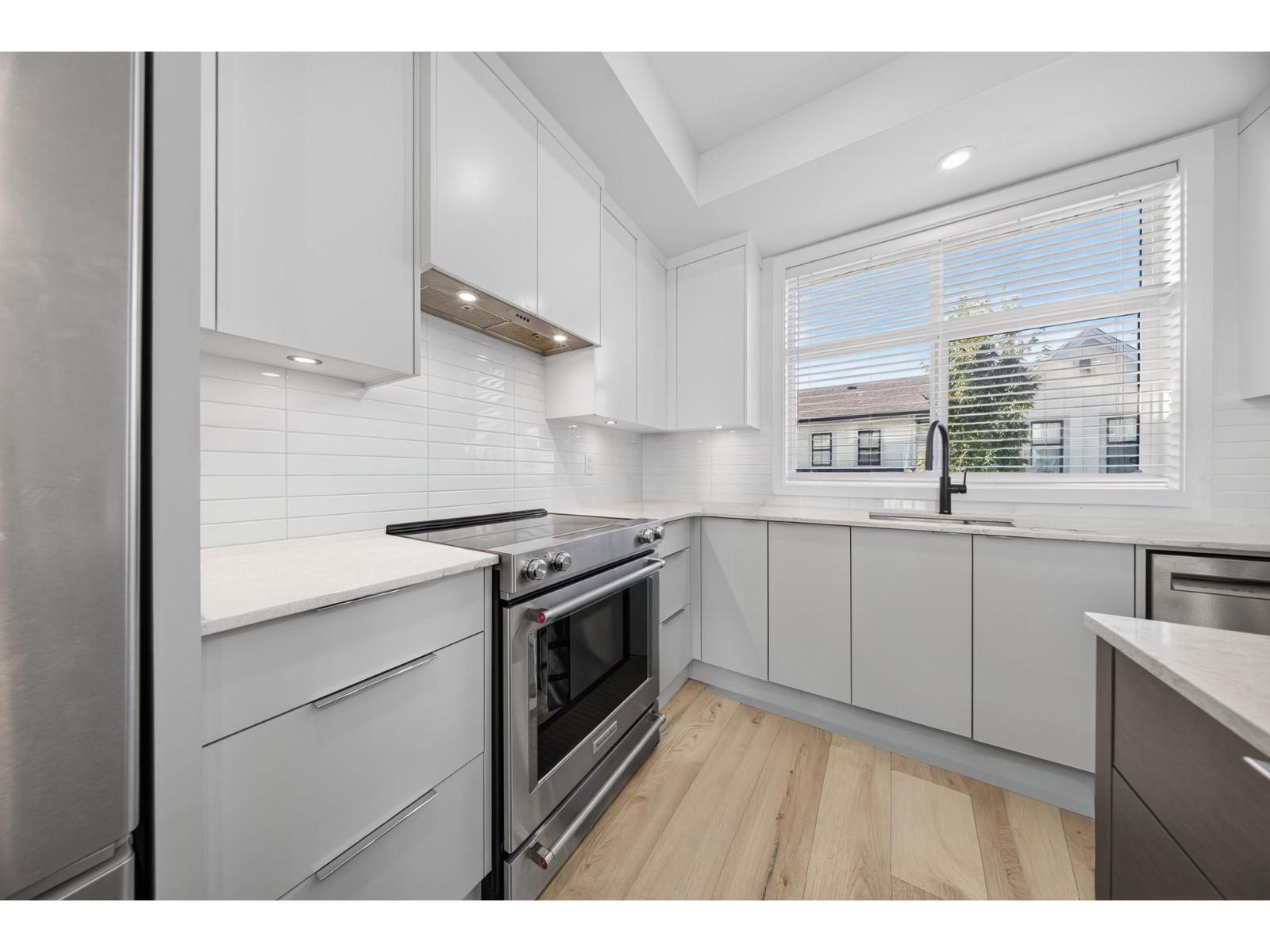 Photo of 209 46211 PROMONTORY ROAD, Sardis South 11