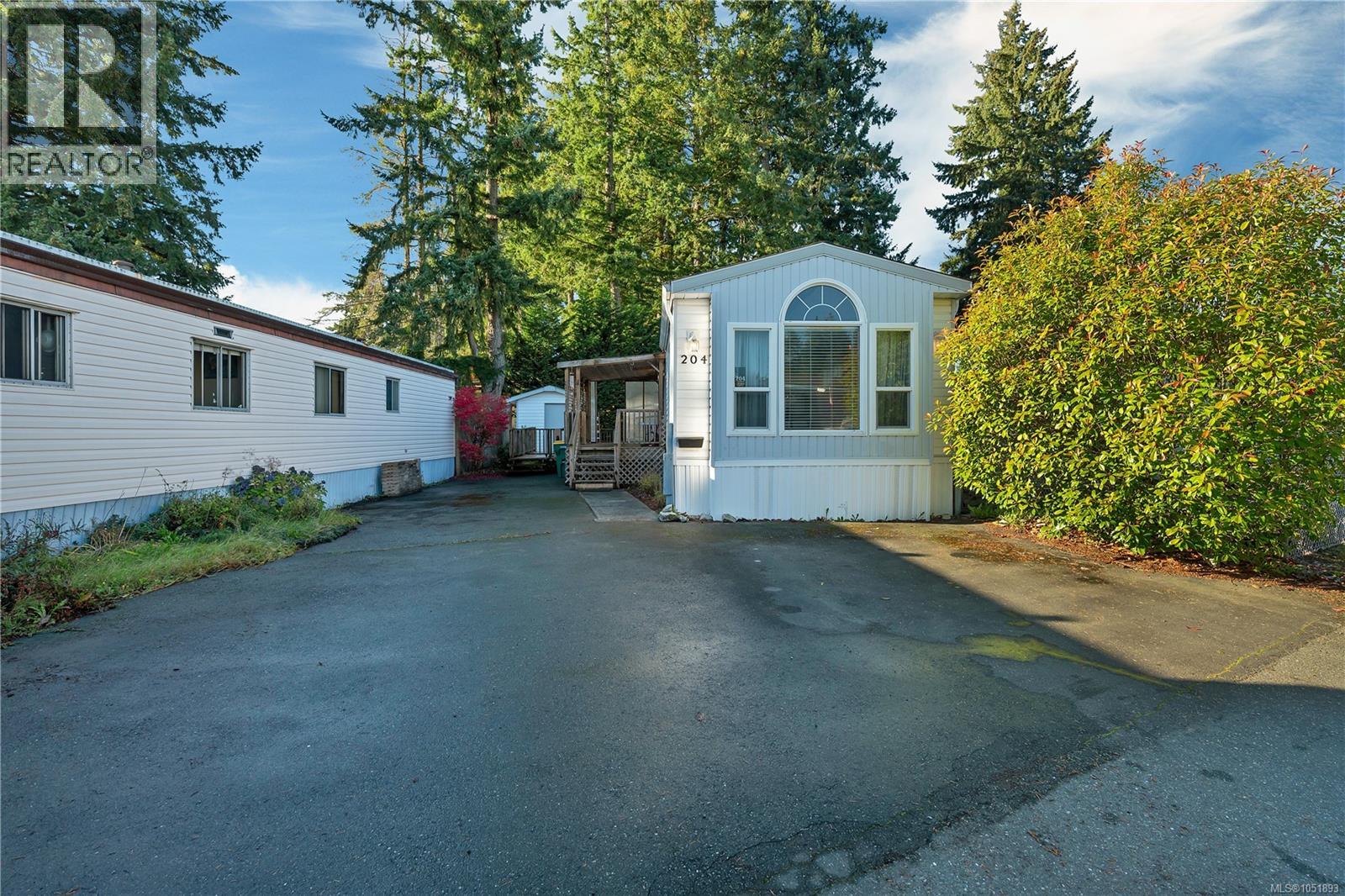 204 3120 ISLAND Hwy, Campbell River - Image 1
