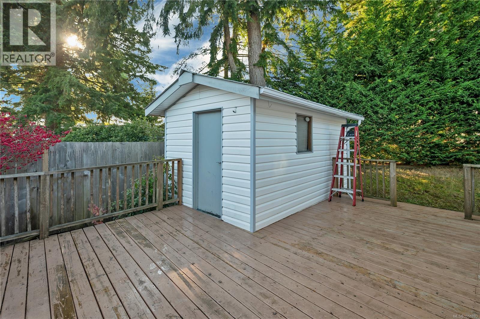 204 3120 ISLAND Hwy, Campbell River - Image 1