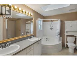 204 3120 Island Hwy, Campbell River, BC V9W5G1 Photo 18