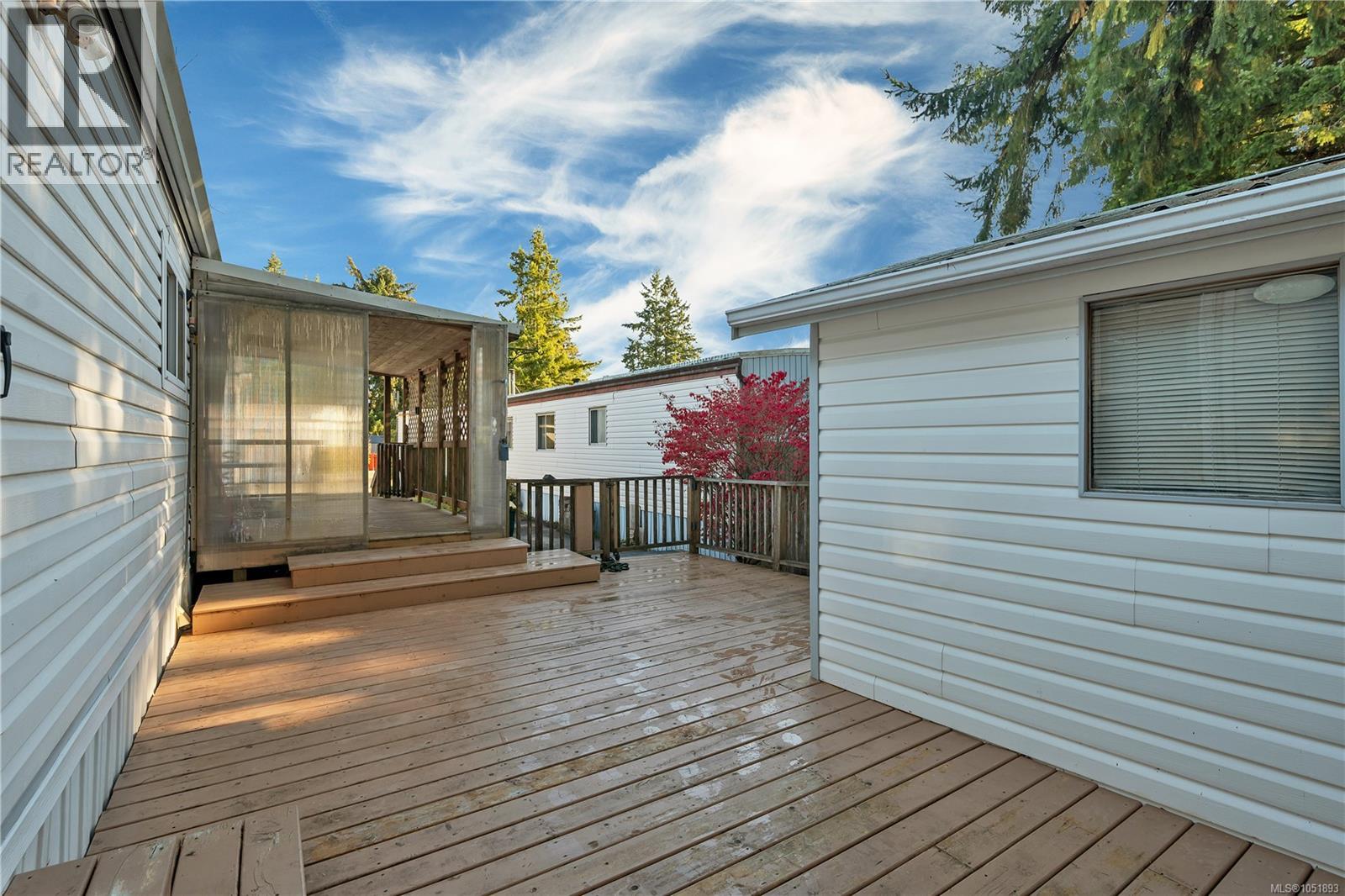 204 3120 ISLAND Hwy, Campbell River - Image 1