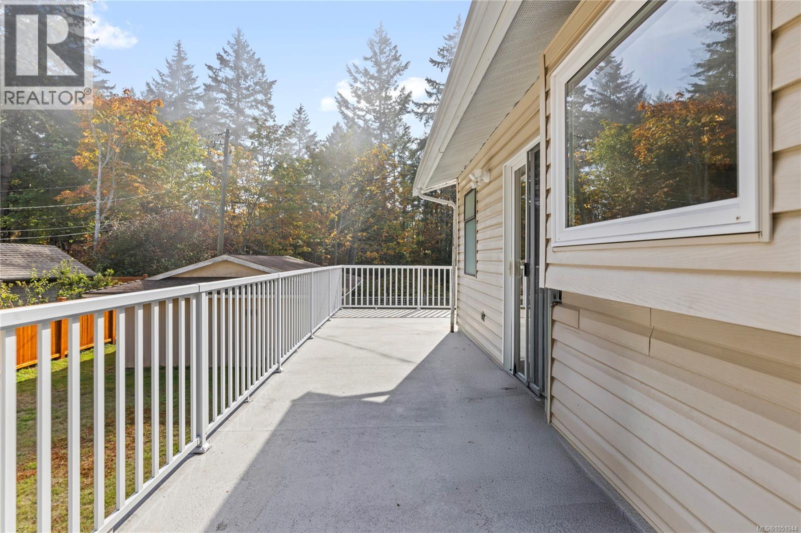 443 Hoylake Rd W - 23