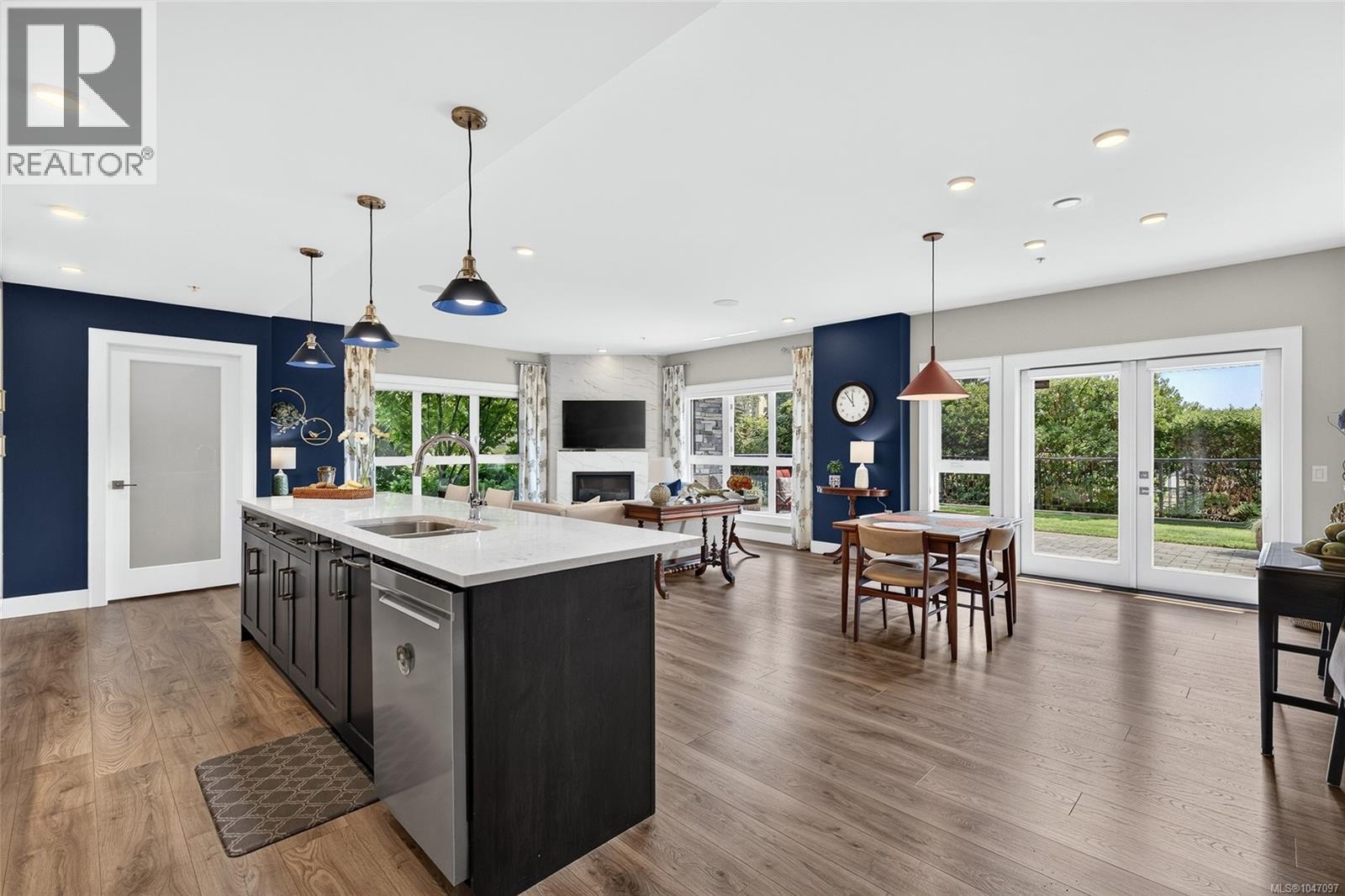 101 747 Travino Lane, Saanich