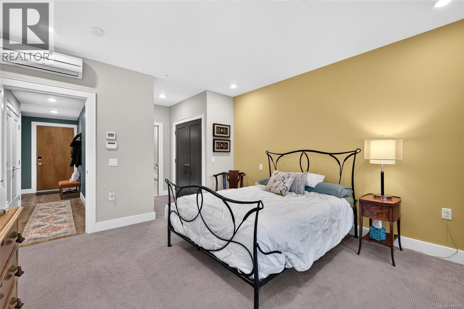 #101 747 Travino Lane - 21