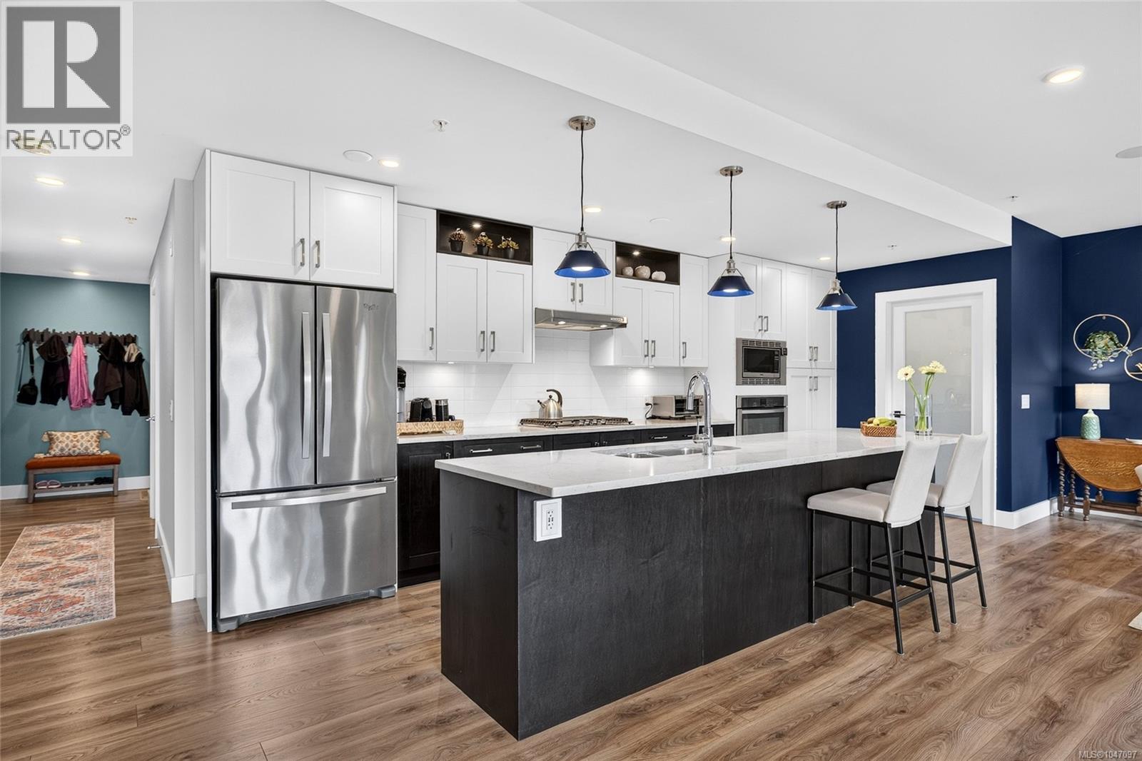 101 747 Travino Lane, Saanich