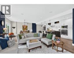 101 747 Travino Lane, Saanich, BC V8Z0C6 Photo 17