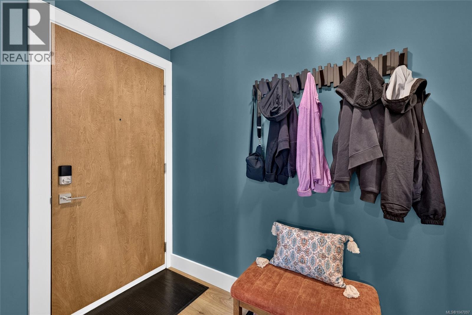 101 747 Travino Lane, Saanich