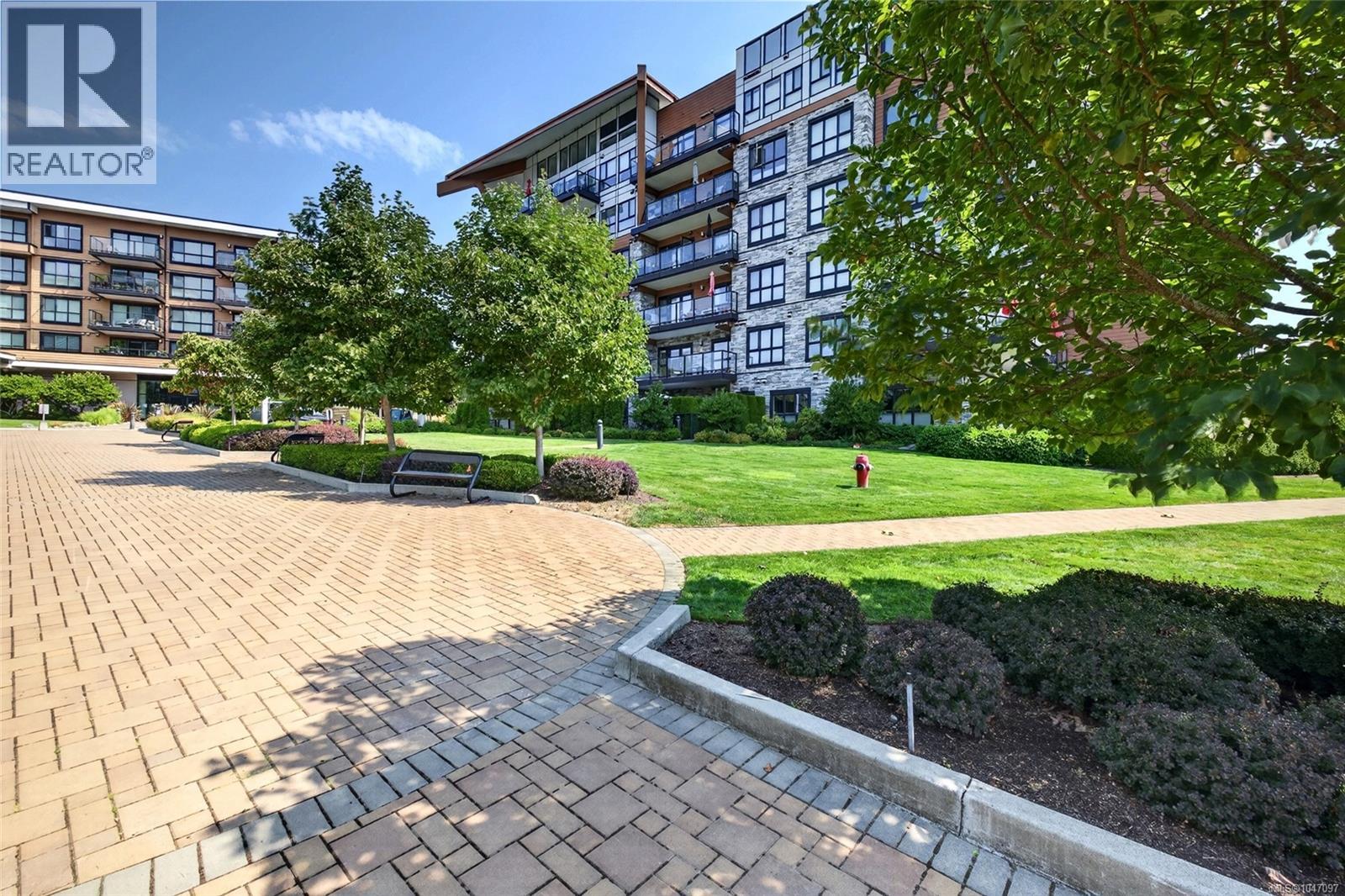 101 747 Travino Lane, Saanich