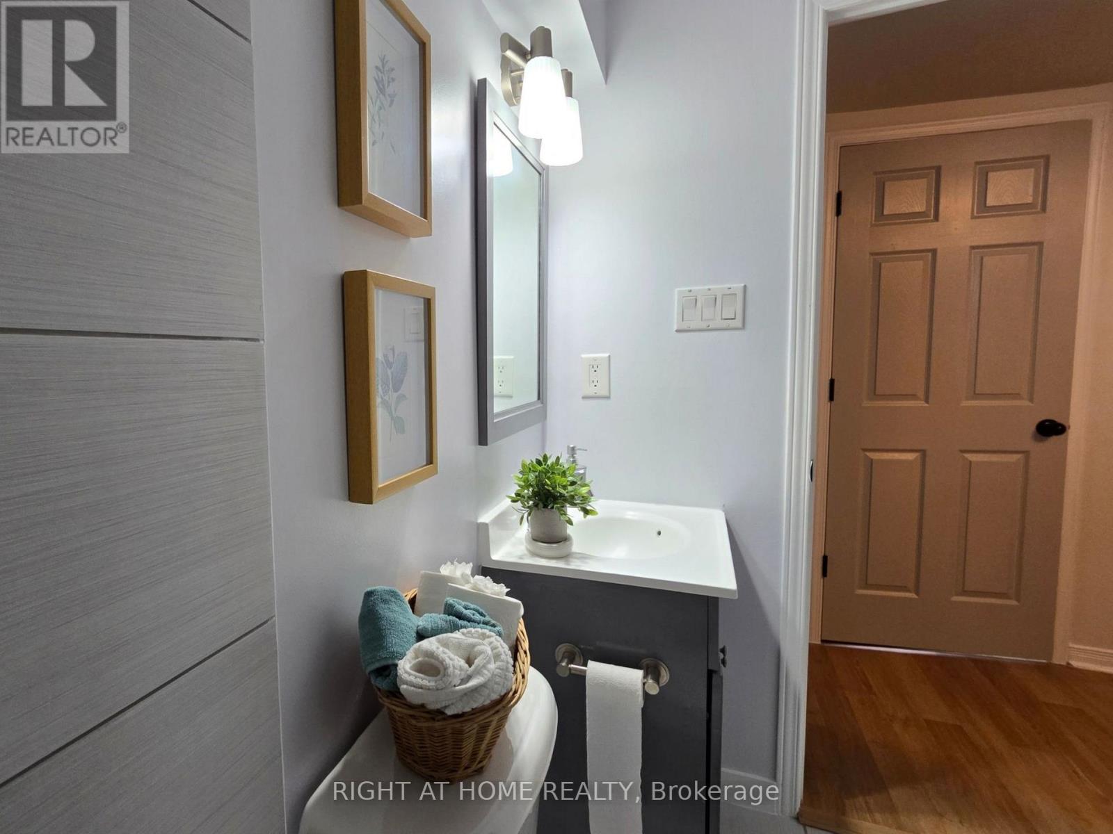 43 Brickworks Lane, Toronto, ON photo 36