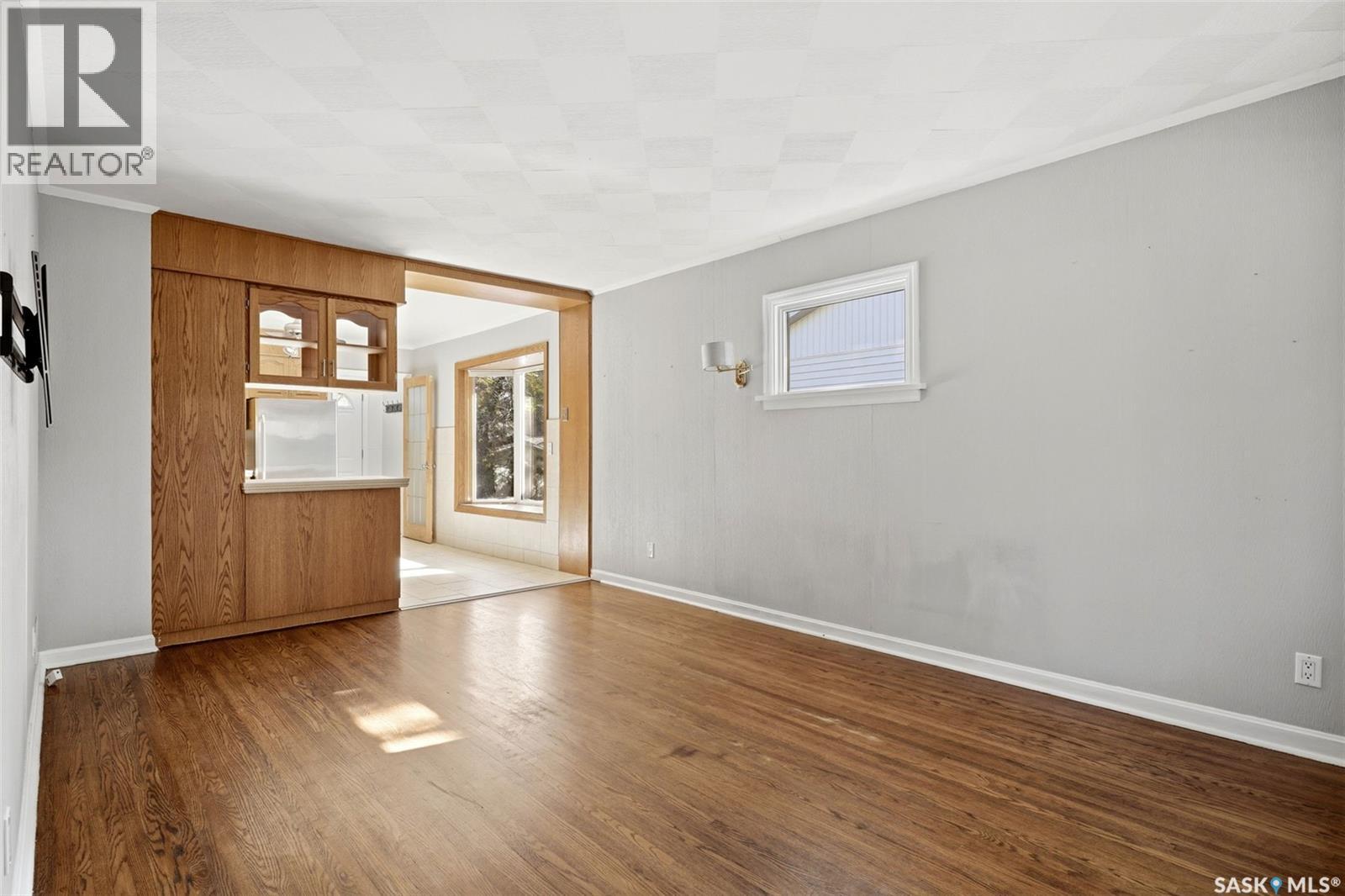 2751 MacKay STREET - 4