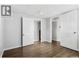 2751 Mackay Street, Regina, SK S4N2T8 Photo 25