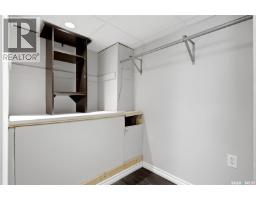 2751 Mackay Street, Regina, SK S4N2T8 Photo 26