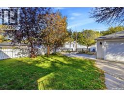 2751 Mackay Street, Regina, SK S4N2T8 Photo 32