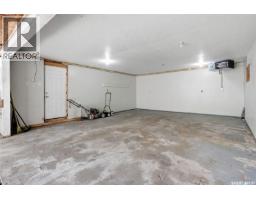 2751 Mackay Street, Regina, SK S4N2T8 Photo 36