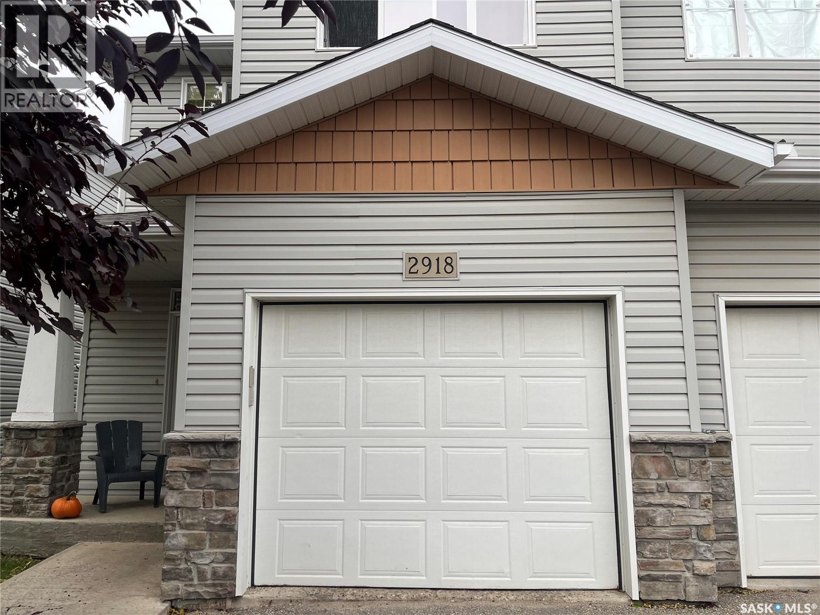 2918 CRANBOURN CRESCENT, Regina — photo 2
