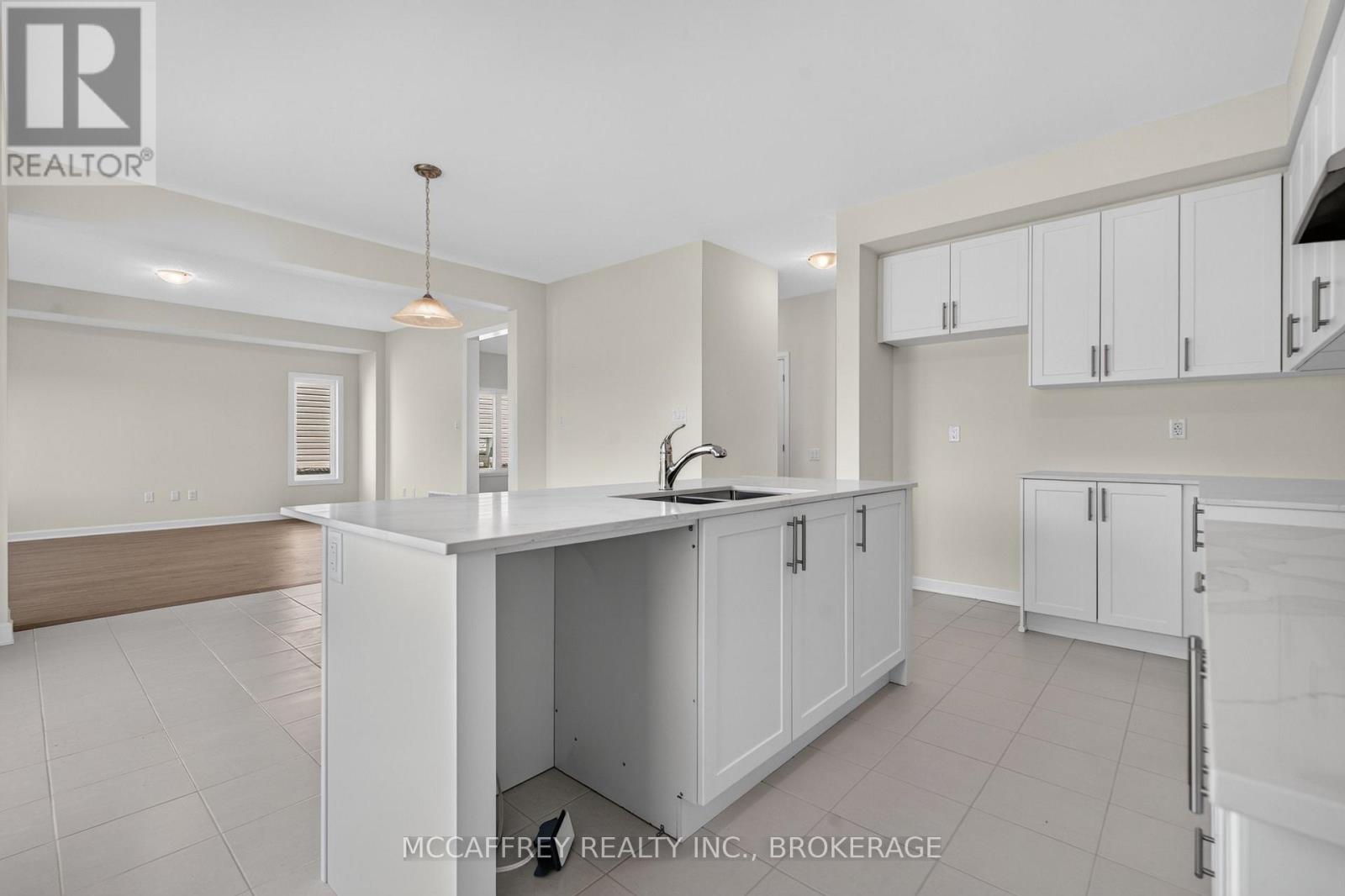117 WINDERMERE BOULEVARD - Image 17